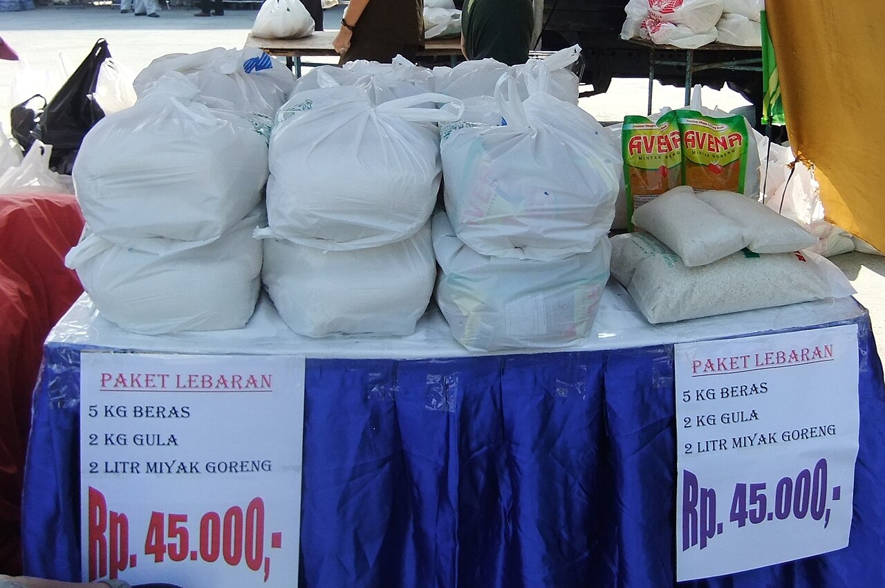Penyaluran bansos tabukanselatan
